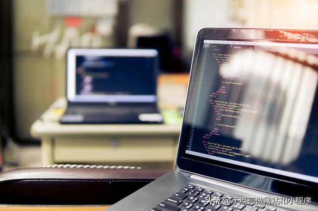 微信小程序开发教程用什么语言,抖音小程序用什么语言开发