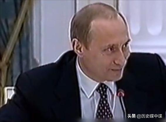 2009年普京帮工人视频 (普京奖励工厂工人的视频)