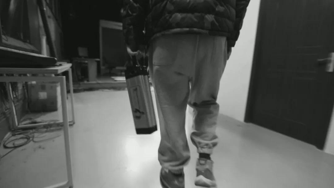 濠氱罕褰辨ゼ涔辫薄涓涚敓,濠氱罕鎽勫奖榛戝箷鐪熺浉