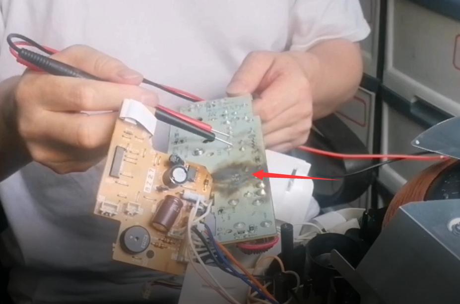 高压电饭煲短路维修方法大全,日本电饭煲误插220v烧坏怎么修