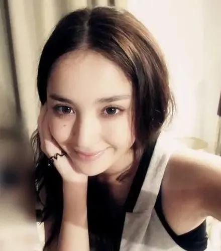 这四个习惯可能会让你越睡越丑,四种姿势让你越睡越丑