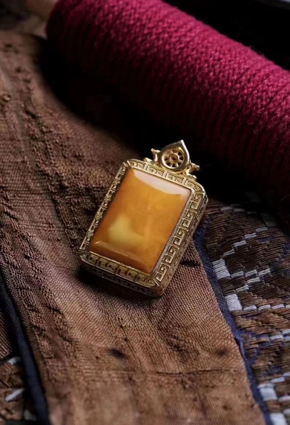 了解最全的蜜蜡知识,不会玩蜜蜡看过来都是干货