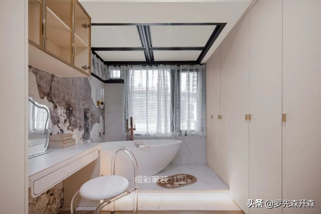 太好住了！汗蒸房、拳击馆统统搬回家，262㎡排屋法式轻奢混搭