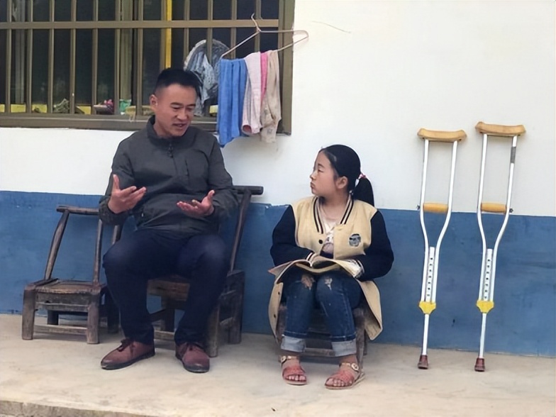 放弃百万年薪到大山支教,复旦高材生乡村支教