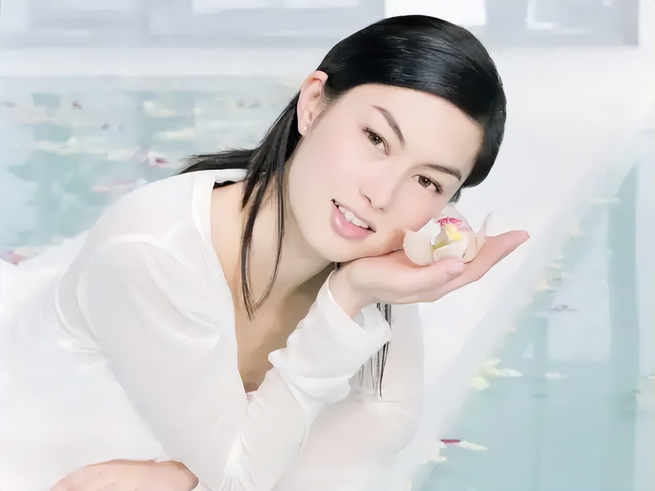 最熟悉的陌生人—寻找玉兰油姐姐