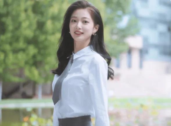 北京冬奥会张家口颁奖仪式冯琳,2022年冬奥会火炬手冯琳