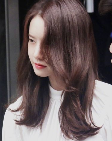 黄棕头发再染什么颜色能压住黄发,发色选择衬托肤色的棕发