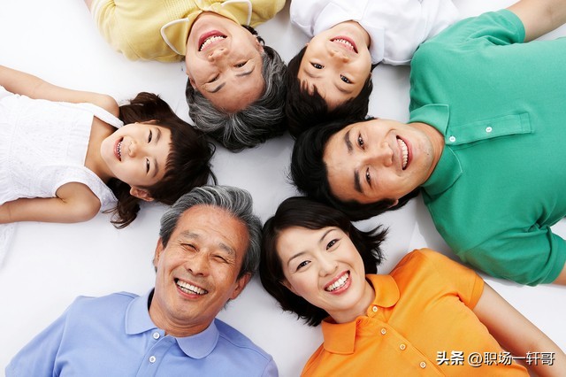 我36岁,曾经年薪120万,现在失业开午托,年入12万,但我很开心