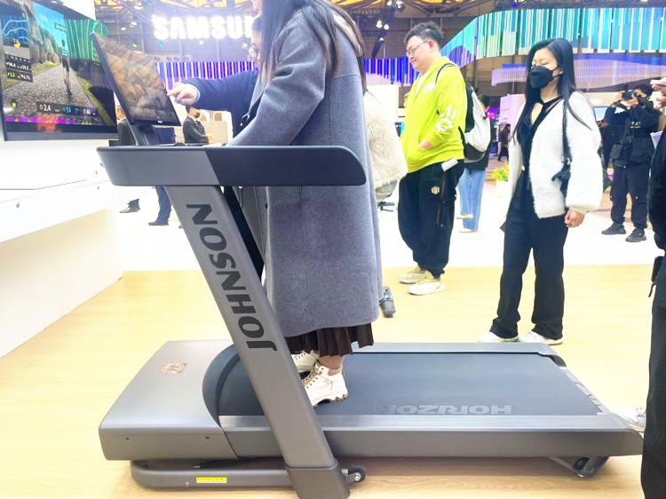 乔山跑步机tx30,华为智选乔山跑步机