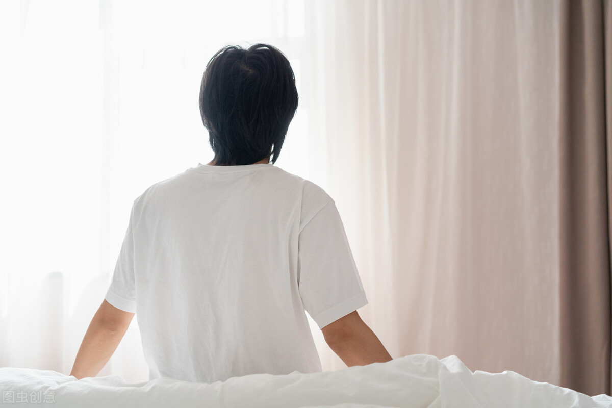 隔着玻璃晒太阳是无效补钙?正确补钙姿势是这样