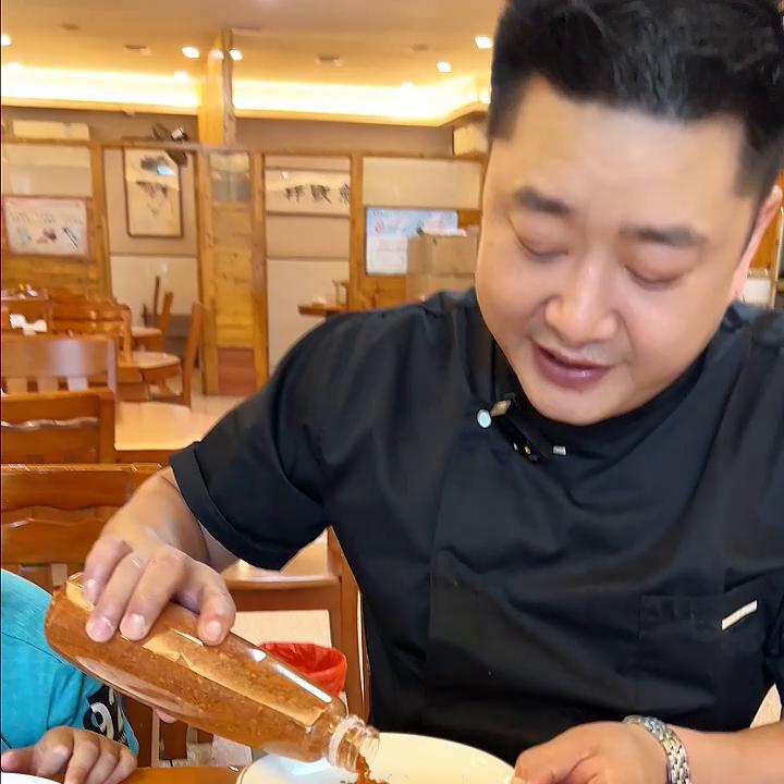 小孩都会做的炸鸡教程,简单炸鸡做法小孩都可以自己做