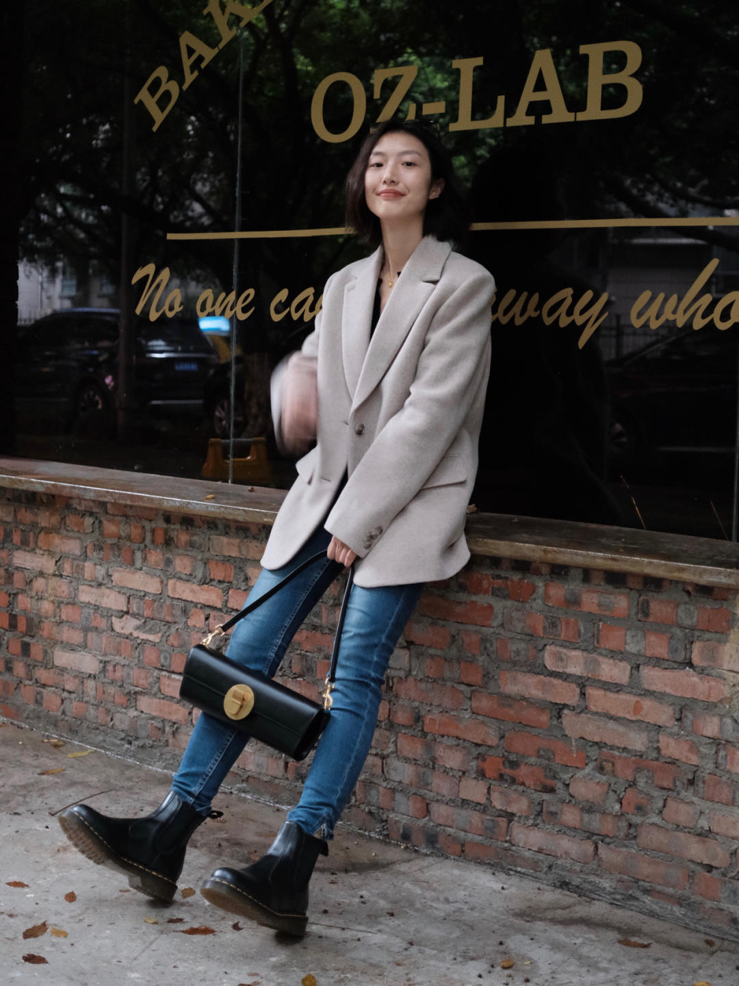 职场OL冬季离不开“羊毛西装”，借鉴这组搭配，日常通勤也很时髦