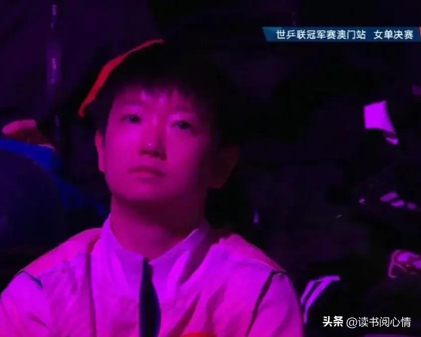 孙颖莎马龙相继被打出0比4,网上热议比赛过程,国乒团队荣誉第一