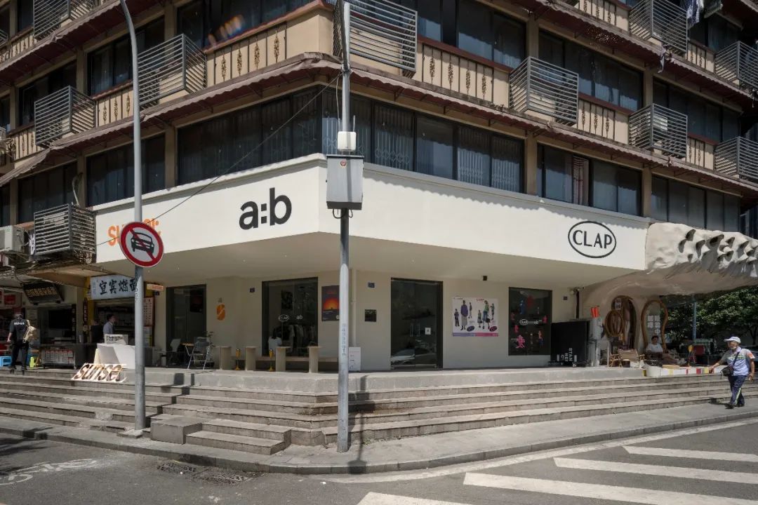 设计灵感丨高温+疫情，这18家“倒霉”的成都新店有什么看头？