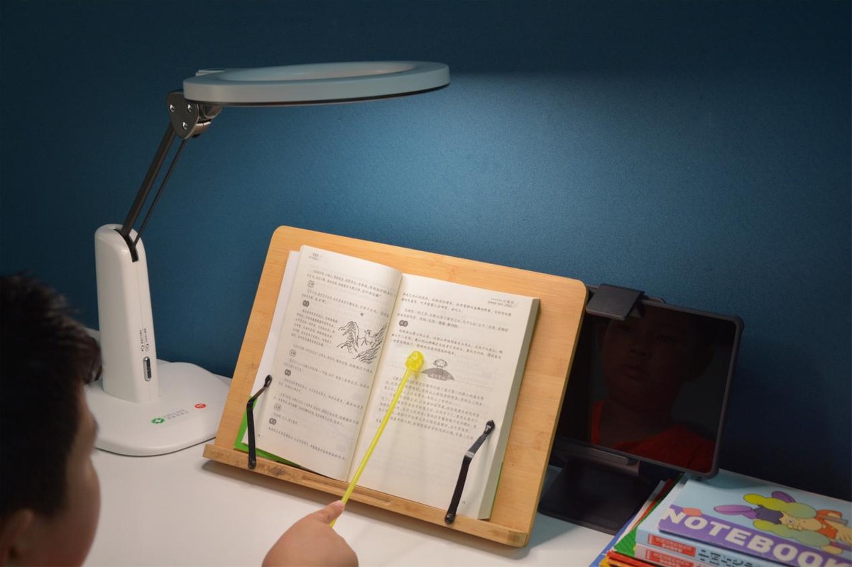 NIR红光真正护眼光，陪伴孩子学习，我选择天使之光2医安级护眼灯