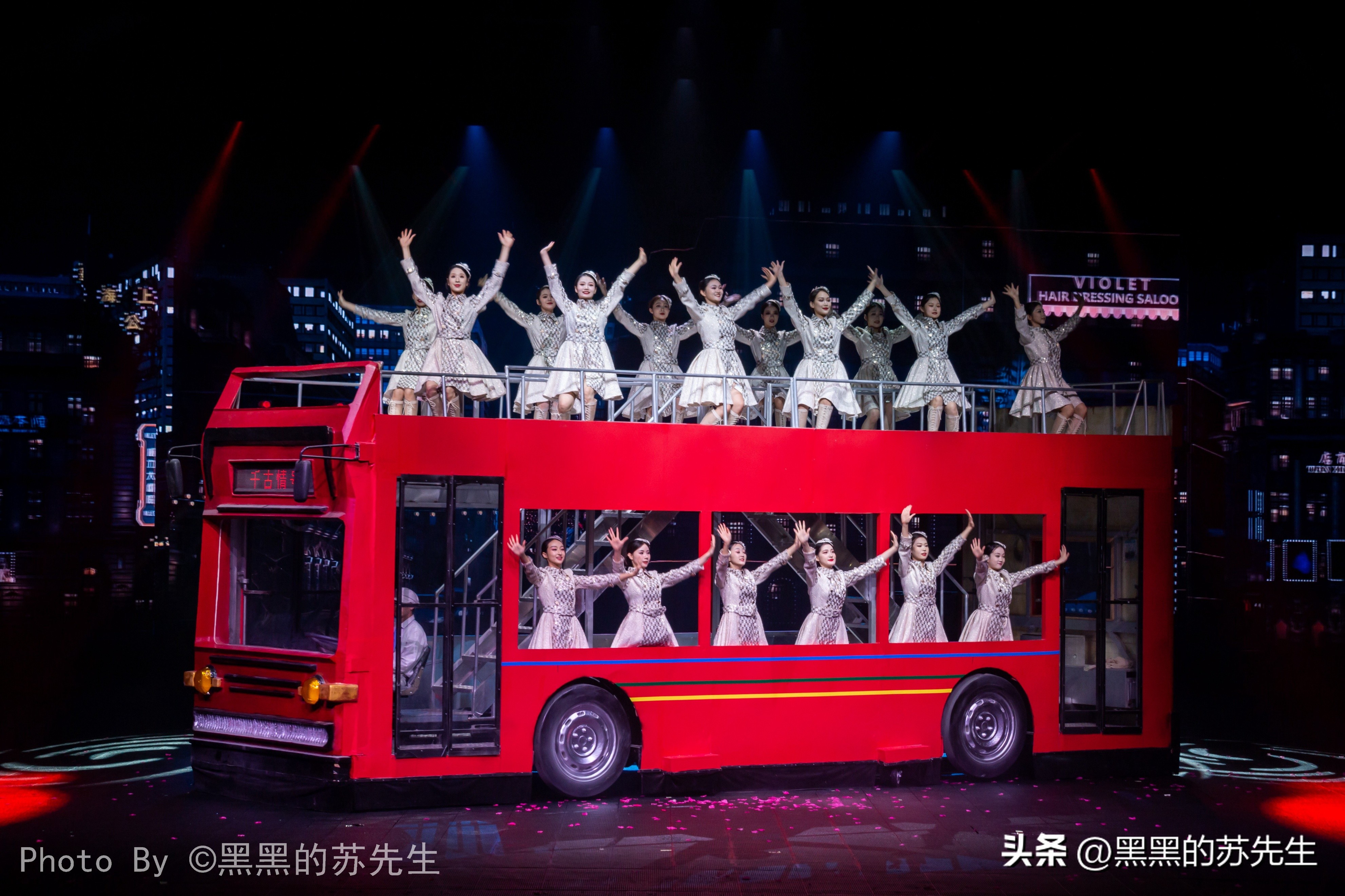 上海千古情老上海,穿越到70年代上海千古情景区