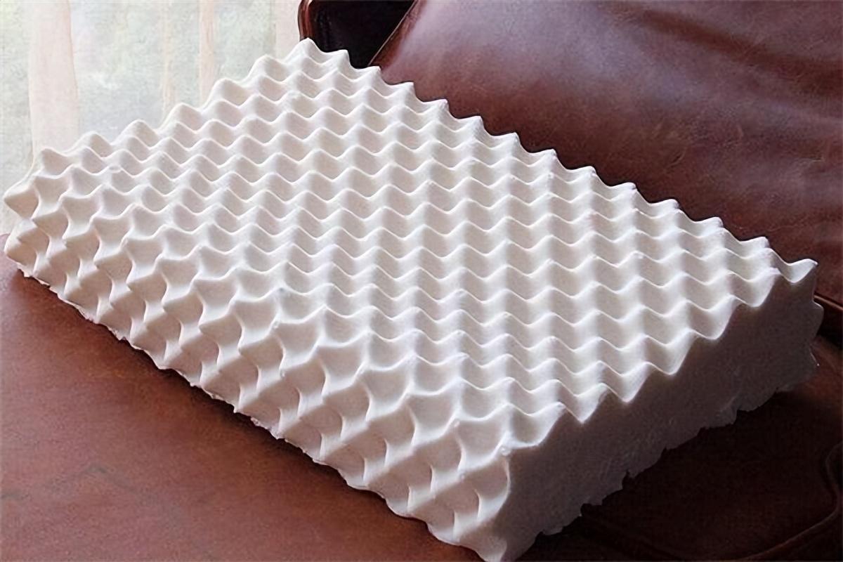 乳胶的枕头到底值不值得买,乳胶枕头真的好用吗