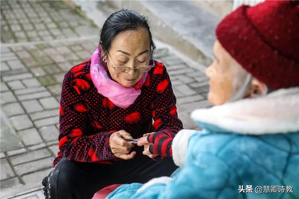 六年级下册习作让真情自然流露,六下让真情自然流露习作例文