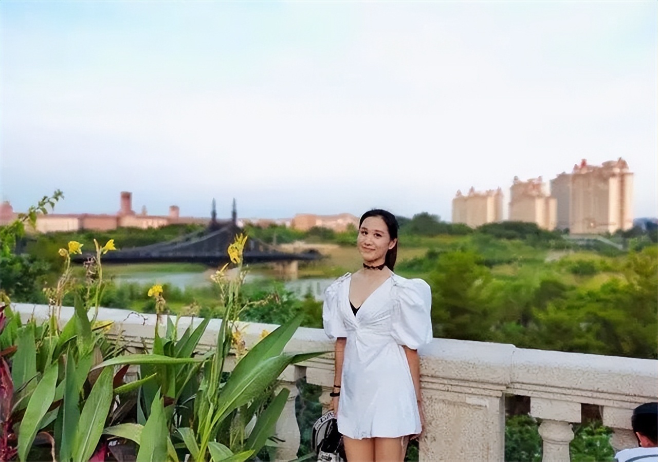 杜锋第二任妻子有孩子了吗,杜锋妻子个人简历