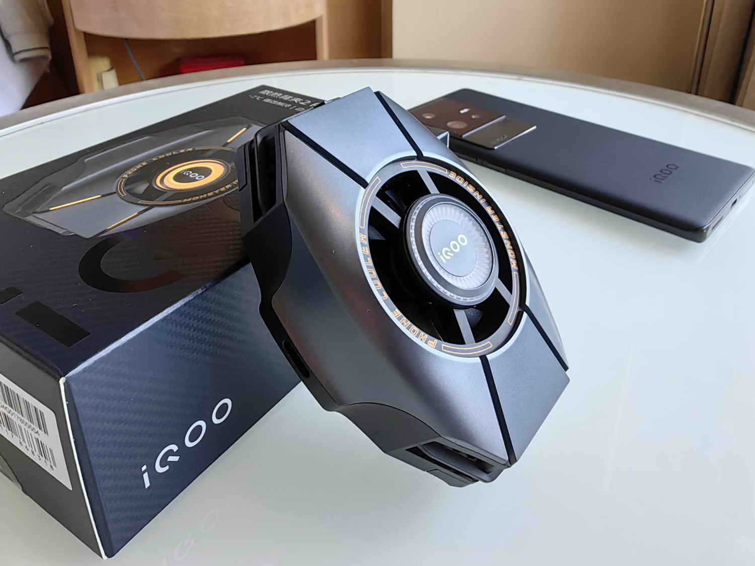 手机散热背夹iQOO,iqoo散热背夹2neo和1pro怎么选