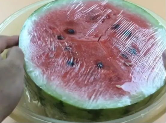 吃不完的西瓜怎么保存才正确教你,吃不完的西瓜保存小妙招