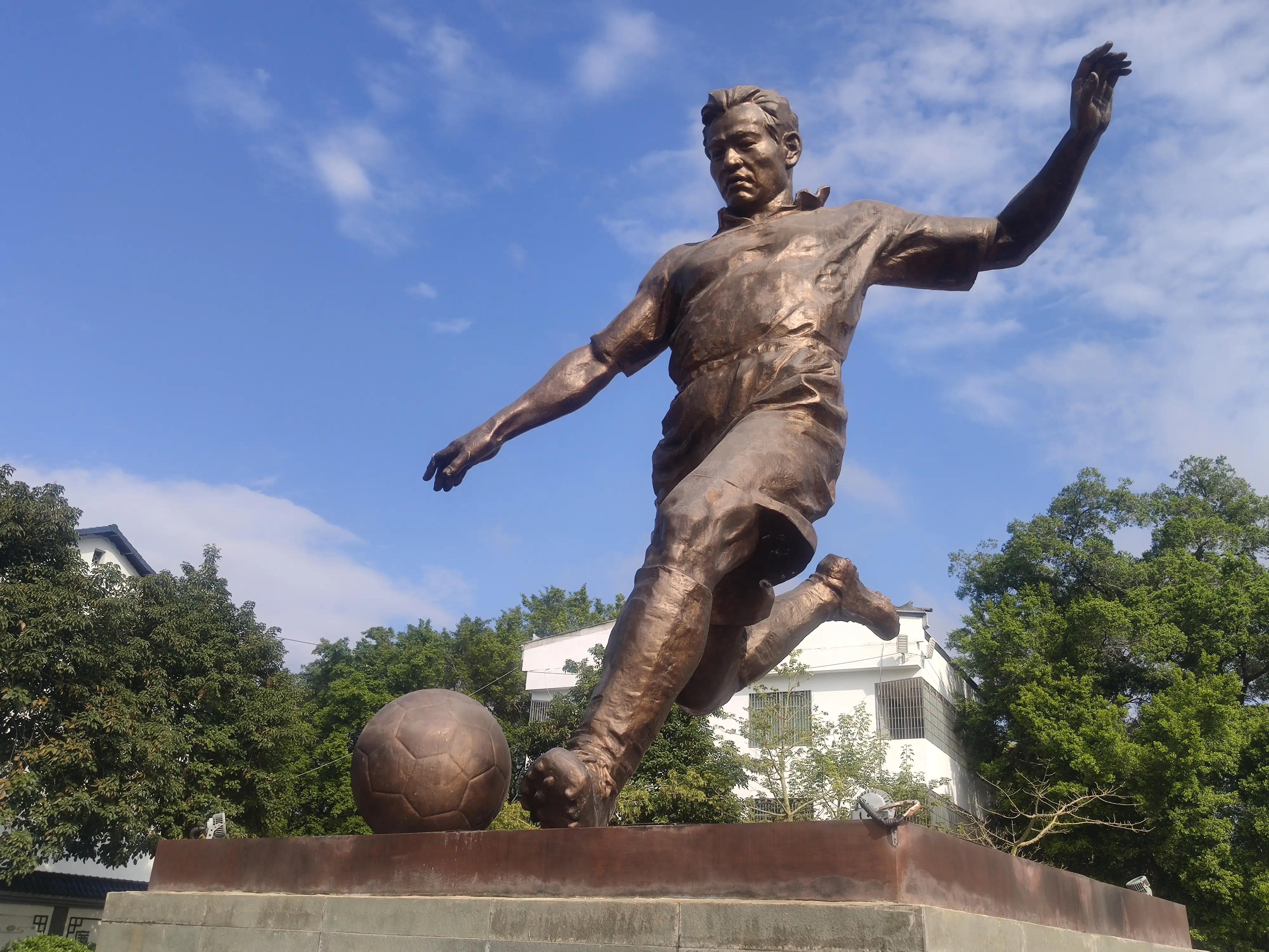 李惠堂中国梅州足球明星,梅州足球之王李惠堂