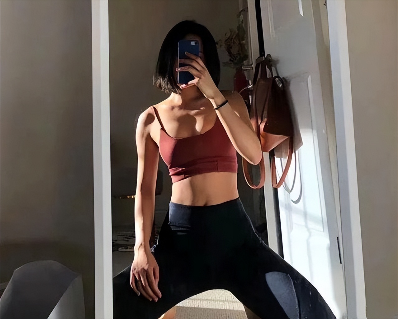 24岁美女爱上无痕生活，不用卫生巾，不点外卖，养300只蚯蚓堆肥