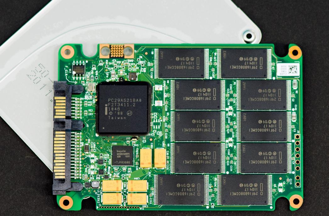 哪个品牌的固态硬盘寿命长性能强,国产移动固态硬盘哪个品牌质量好