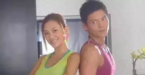 向佐夜会美女疑似出轨,向太回应:别多想,只是姐姐而已