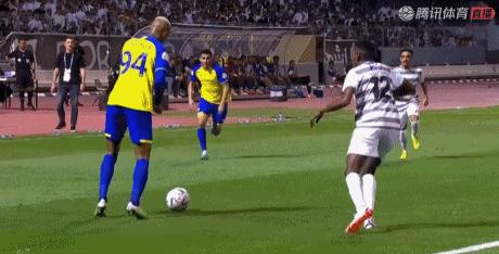 c罗被嘘声后连进4球,c罗连续11场破门而出