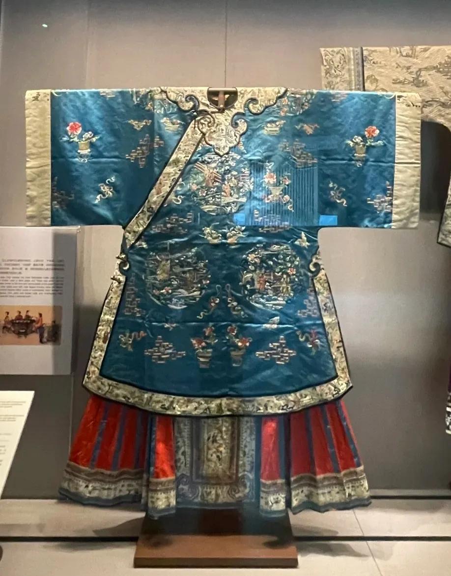 中国丝绸博物馆和中国之江博物馆,博物馆中国的服装