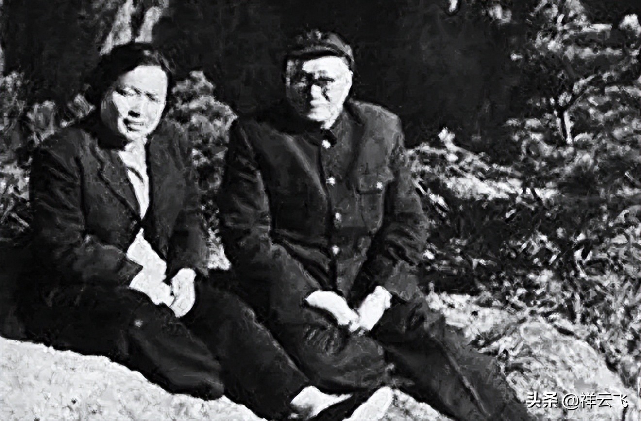 从电话间里保留的“告示”，来看老前辈的帅门家风