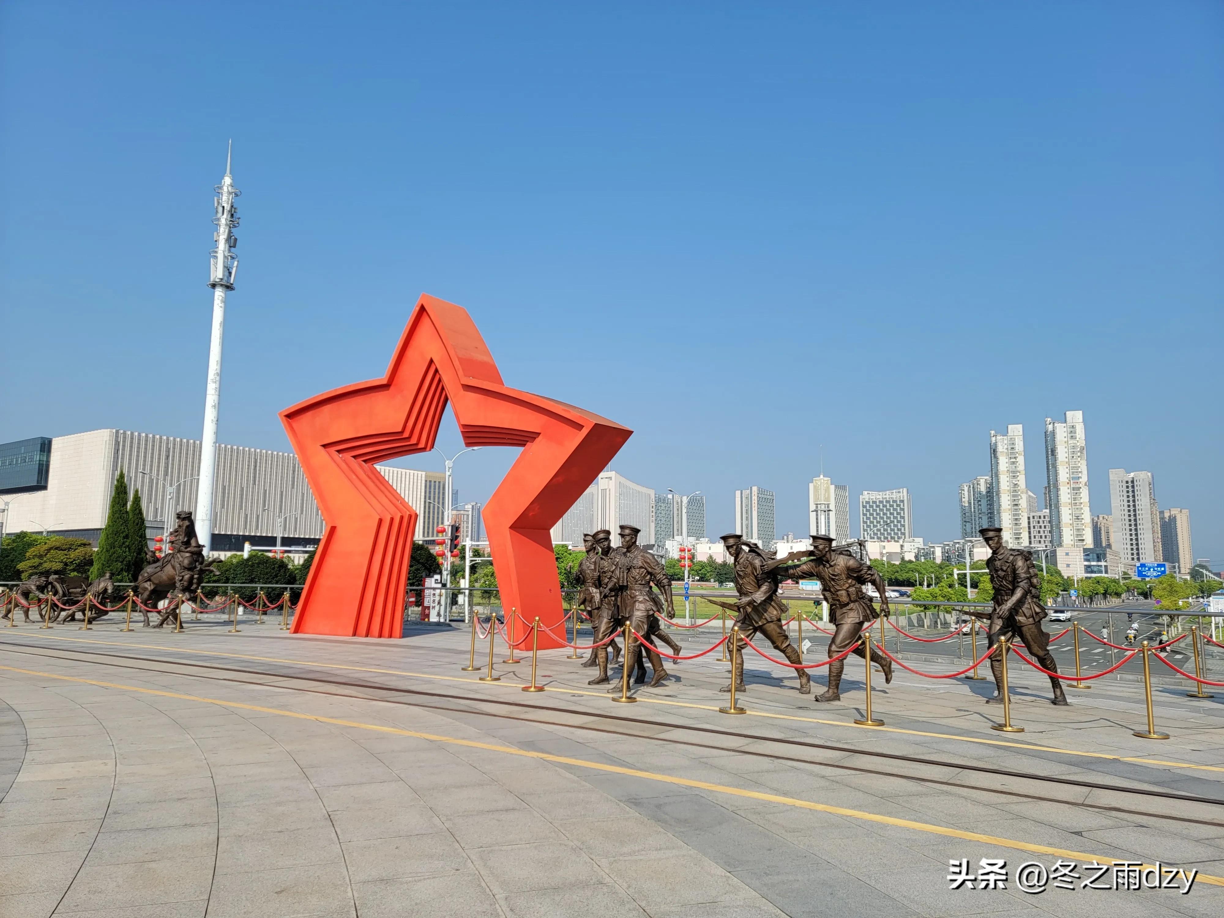 南昌舰主题园凤凰洲湿地公园,凤凰洲建军广场
