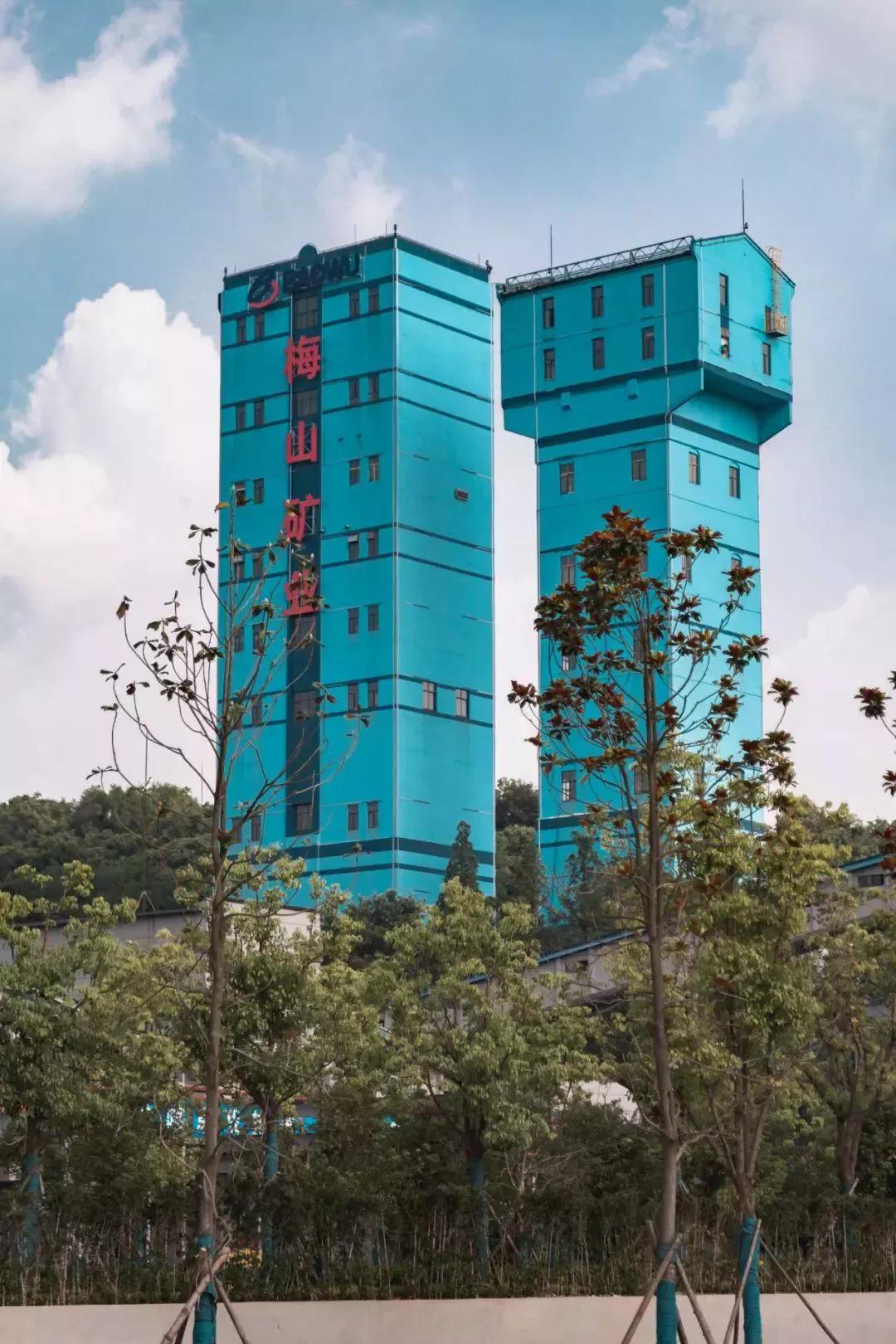 中国的湖泊哪个最深,中国最深的湖是哪个地方呢