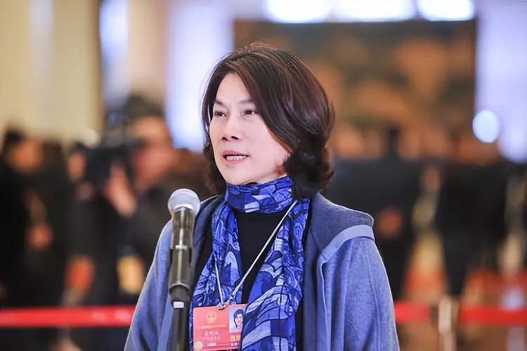 中国首富排行有广东人吗,广东首富和河南首富比较