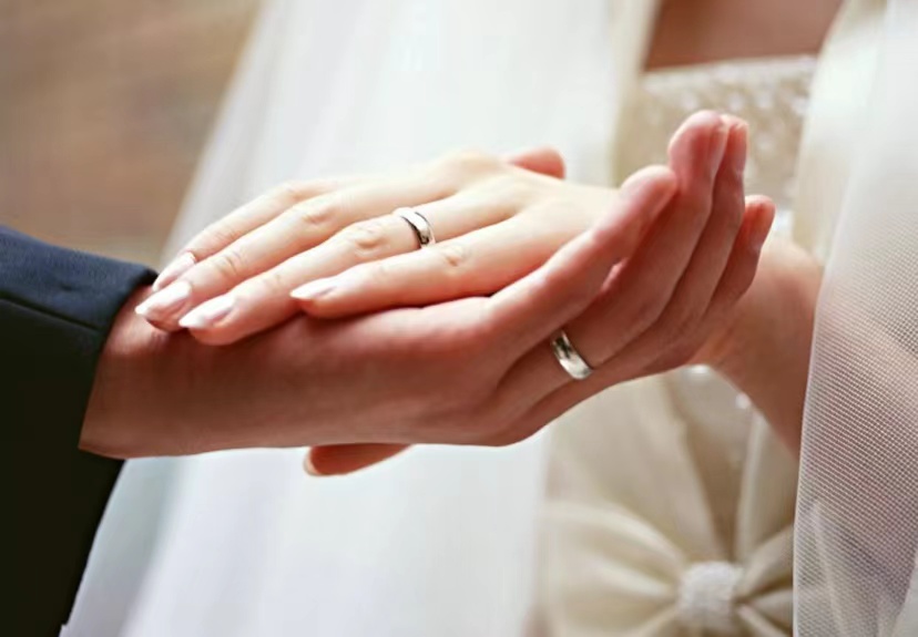 婚后老公态度大转变，就算我夜不归宿也不管不问，我该怎么办？