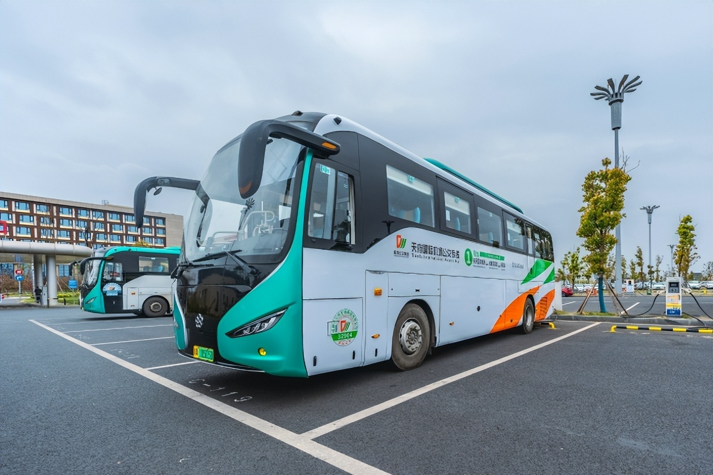 天府国际机场有几条快速公交,天府机场公交专线一号线