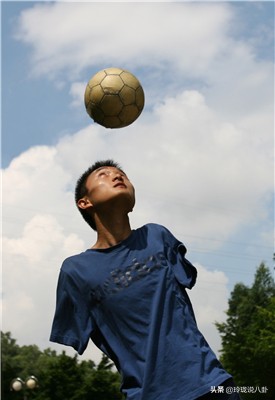 杨孟衡失去双臂的全过程,无臂学霸杨孟衡的故事