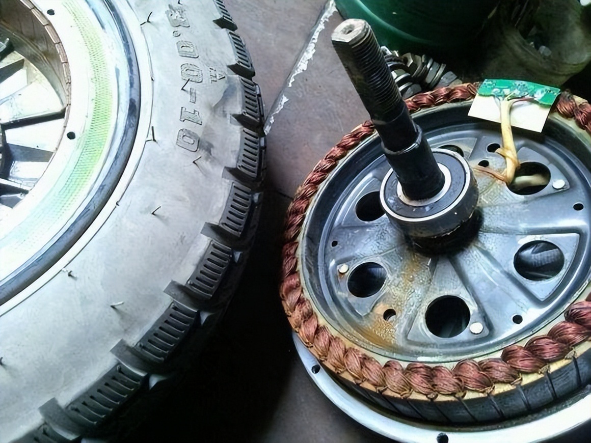 耒阳绿源电动车液冷电机质保十年,绿源液冷电机质保十年是修还是换