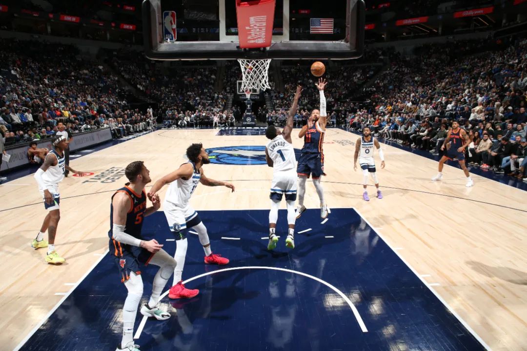 库里低迷普尔爆砍32分,每日大赛库里