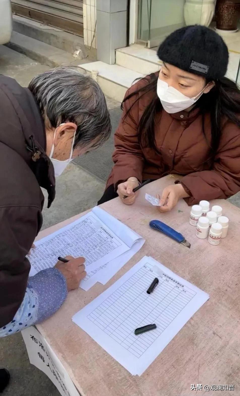 大爱无疆照亮漫漫长路,无私奉献砥砺前行大爱无疆