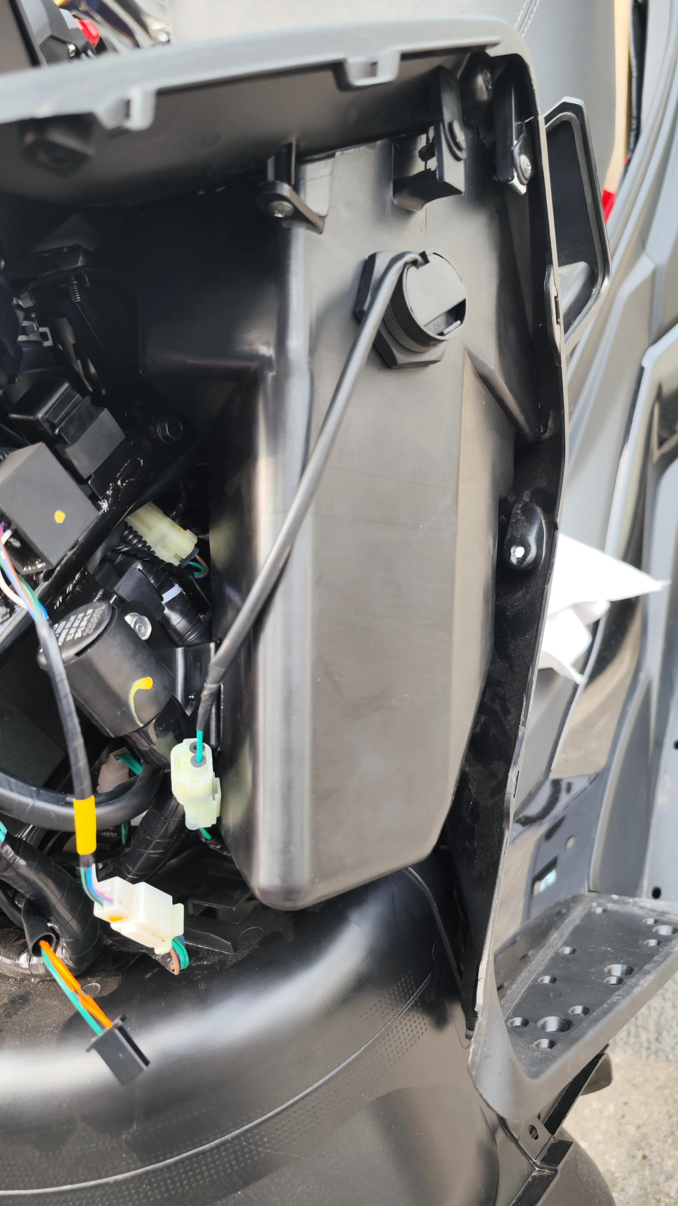 赛艇s250踏板改装三箱,赛艇250大手套箱