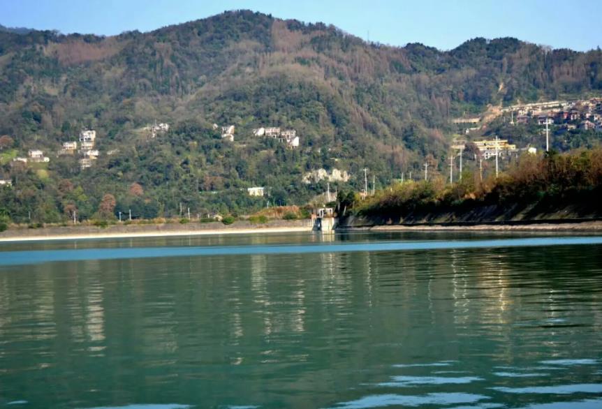 成都的水源从哪里来,没有江河湖海的城市