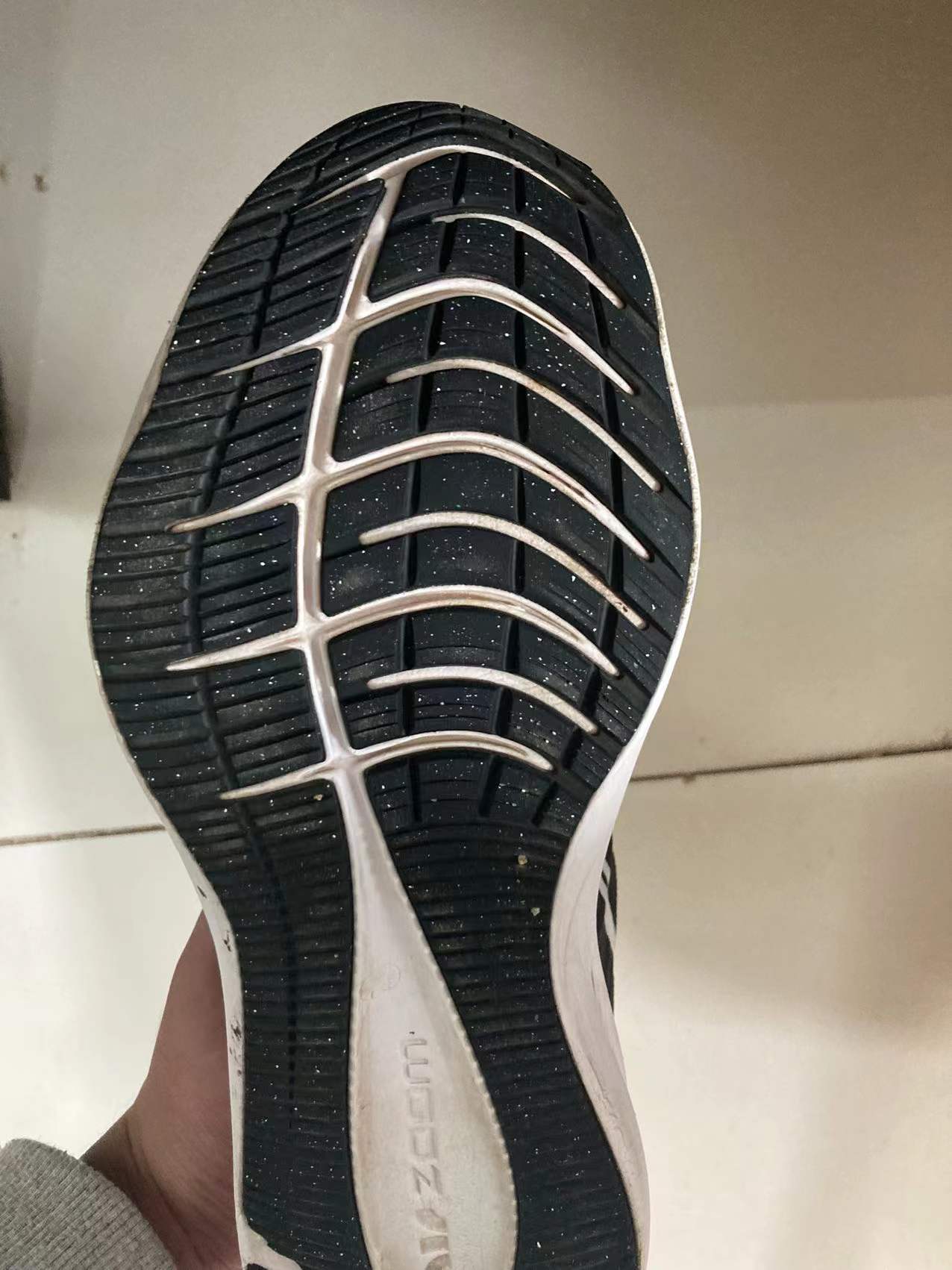 nikewinflo7测评,nikewinflo8代