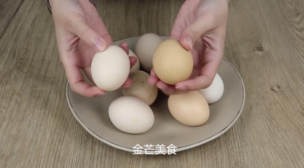 你买的鸡蛋是新鲜的吗,鸡蛋怎么选择是不是新鲜的