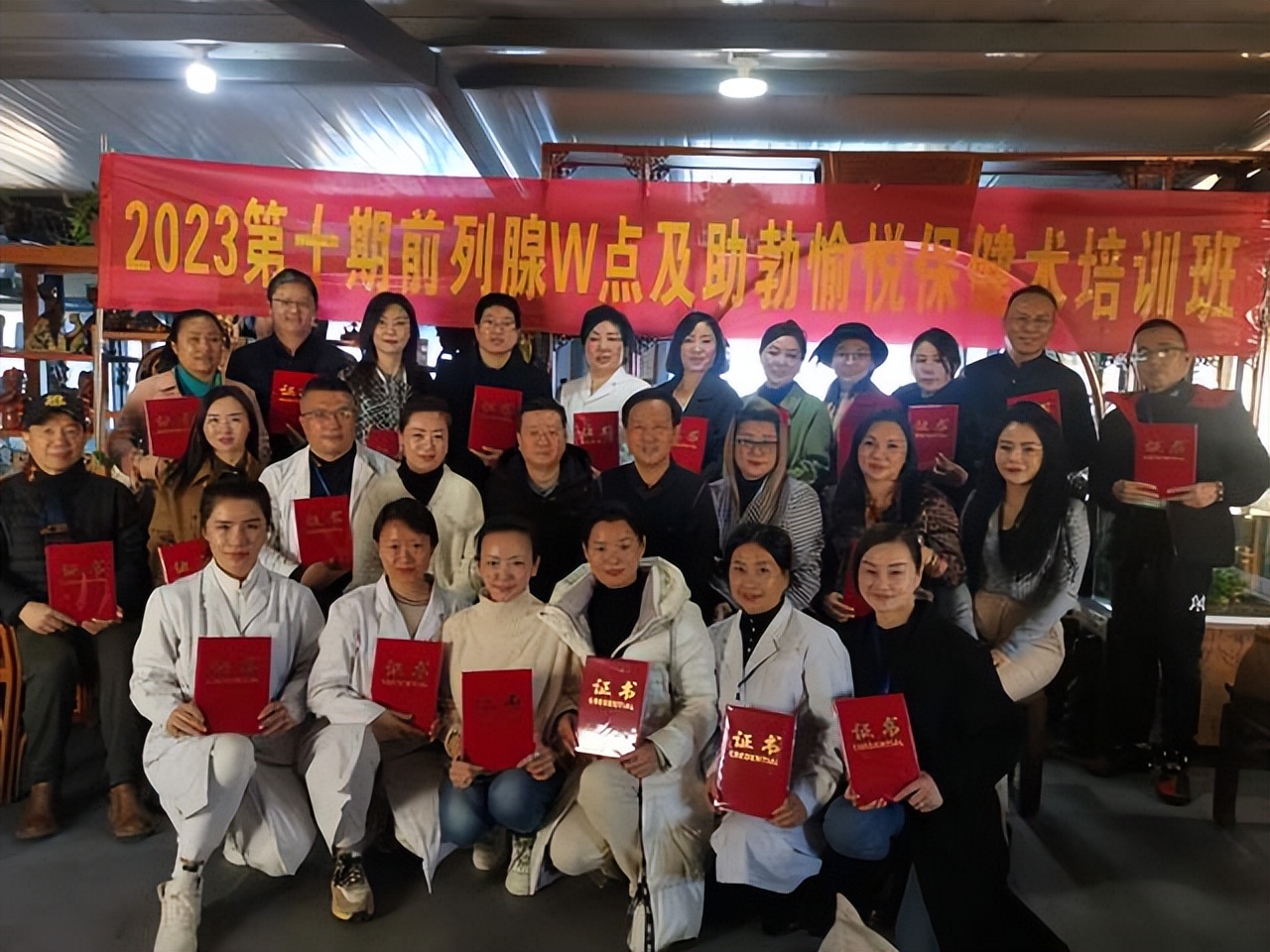 国家级非遗蜡染技术传承人王耀,王耀堂中国工艺美术大师