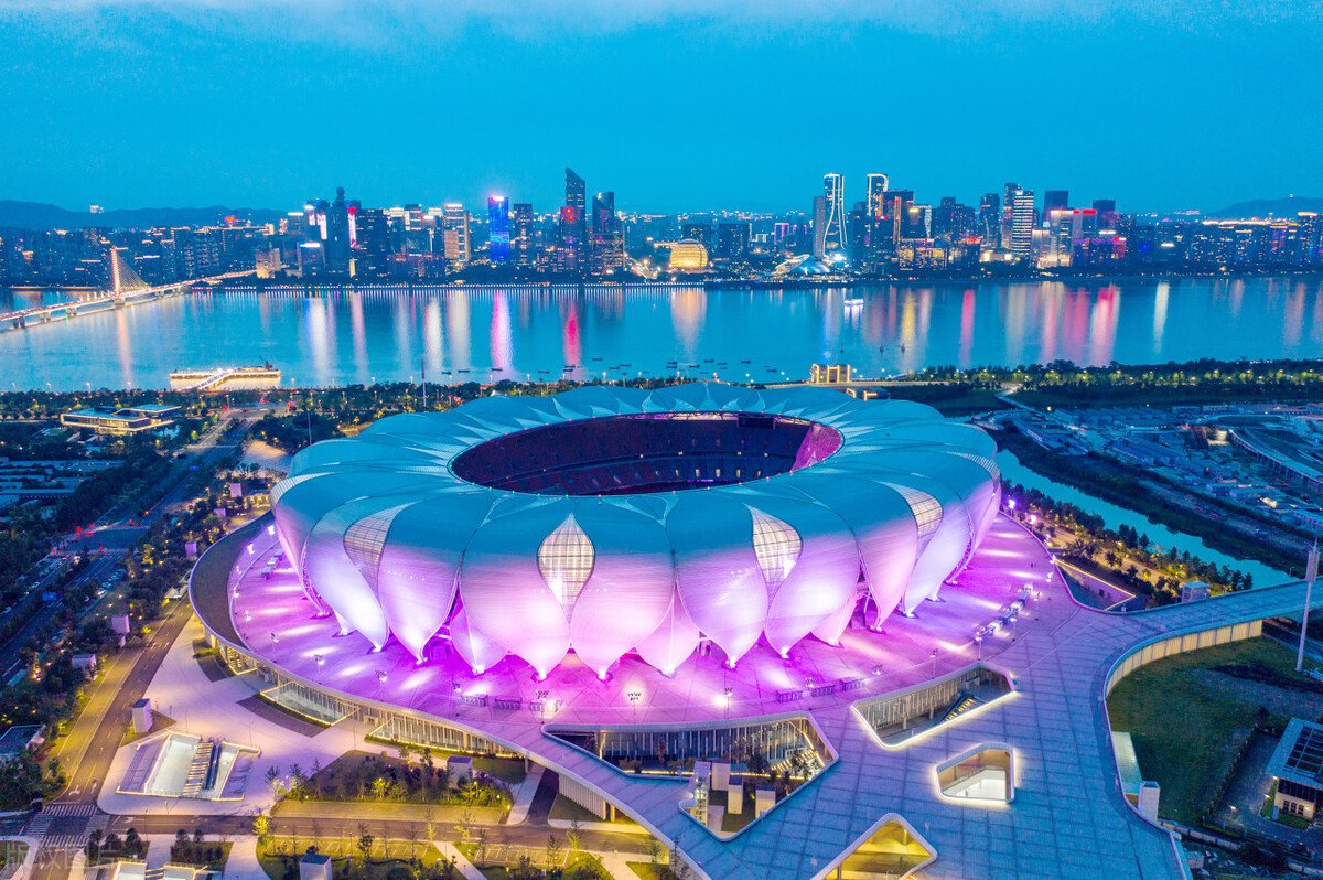 center与centre,center与centre的区别