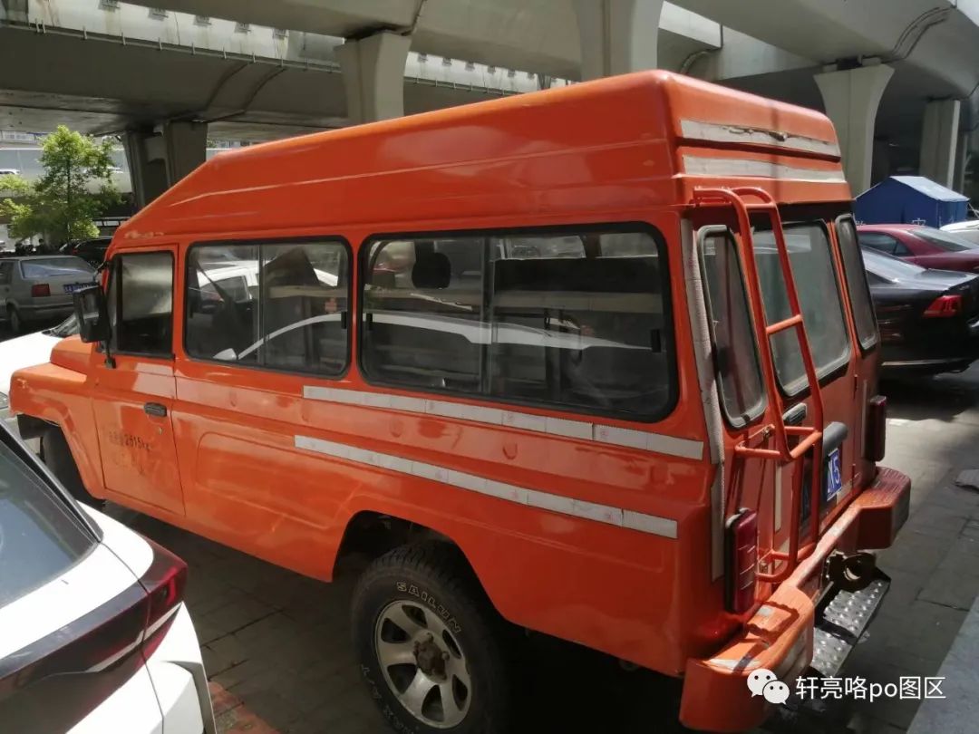 战旗对比北京212,bj212新款和bj80新款区别