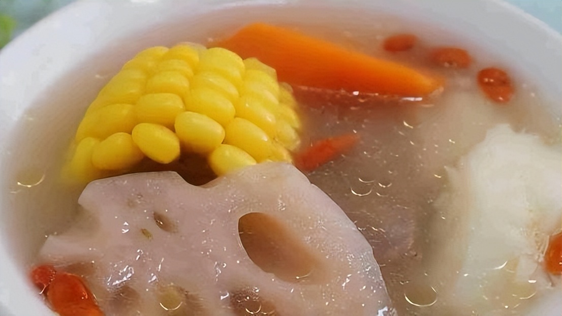 秋冬时节煲什么汤适合学生喝,春季煲什么汤最滋补广东人来支招