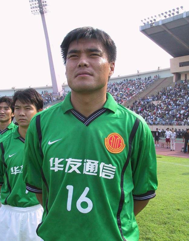 大连球员悼念小王涛,大连足球名将小王涛
